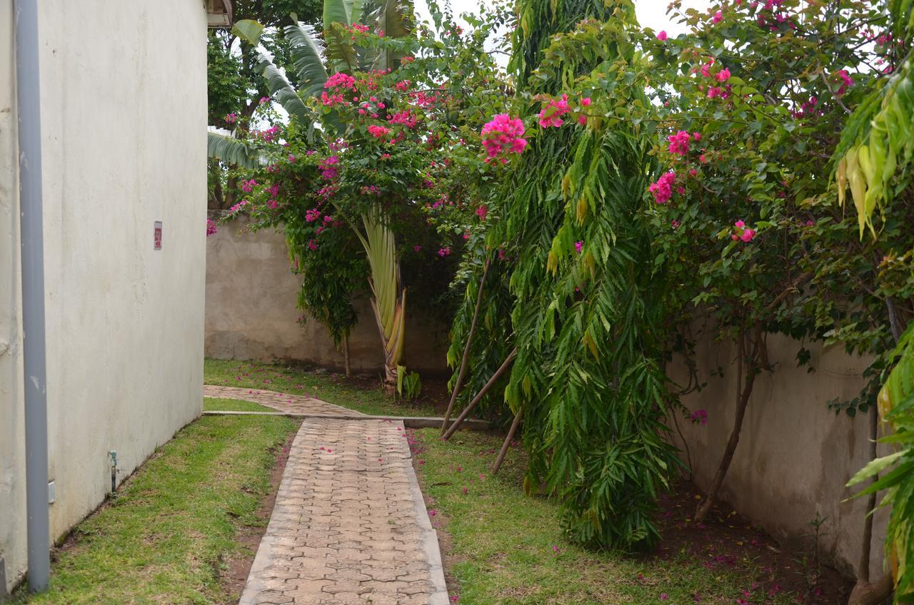 Residence Heaven Yamoussoukro Exterior foto